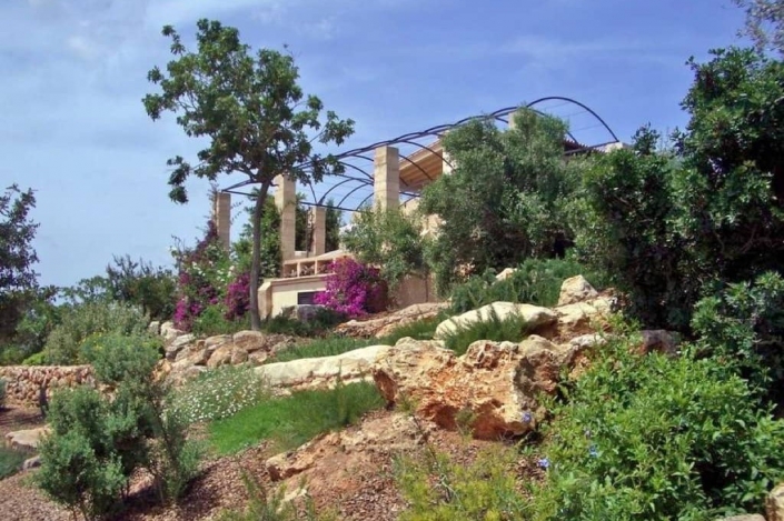 Landscaping project by Garden Center Viveros Pou Nou in finca Consolació - Mallorca