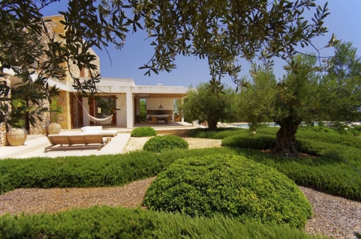 Garden designed by Maria Sagreras in Can Pulla - Mallorca - Viveros Pou Nou