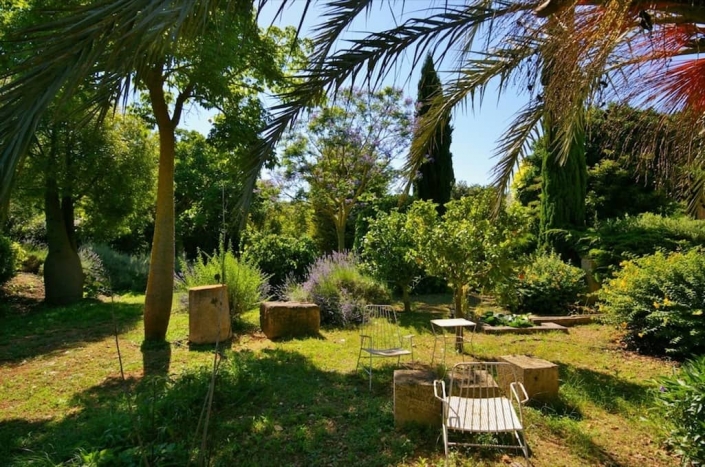 Detalles del jardín de la finca Sa Mesquida, Mallorca - Viveros Pou Nou